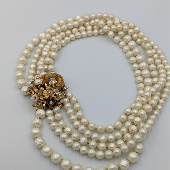 Miriam Haskell Unsigned Multi Strand Faux Pearl Ornate Gold floral & Rhinestone - Picture 12 of 13